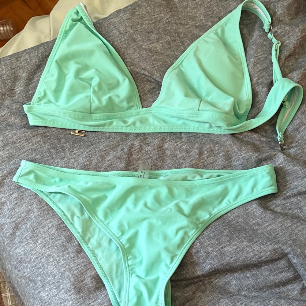 Bathing suit